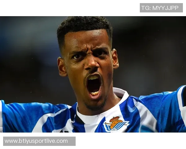 马祖拉点评豪泽近期状态投篮低迷但防守和篮板表现可圈可点